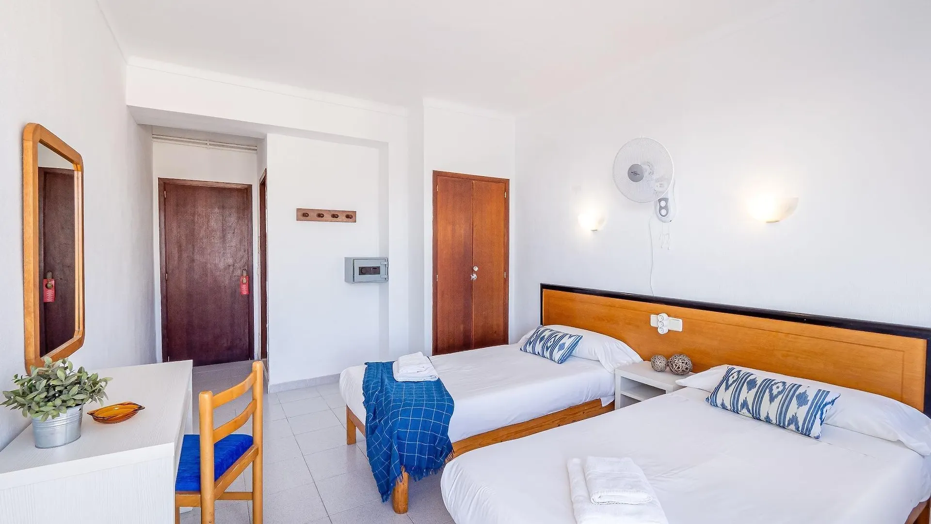 Affittacamere Hostal Port Corona Cala Ratjada